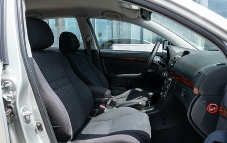 Toyota Avensis III рестайлинг, 2005 год, 949 000 рублей, 8 фотография