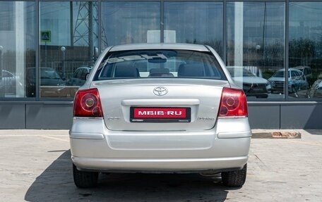 Toyota Avensis III рестайлинг, 2005 год, 949 000 рублей, 4 фотография
