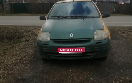 Renault Clio III, 2002 год, 139 000 рублей, 1 фотография