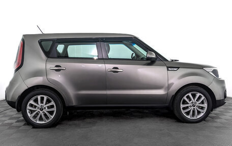 KIA Soul II рестайлинг, 2017 год, 1 355 000 рублей, 4 фотография