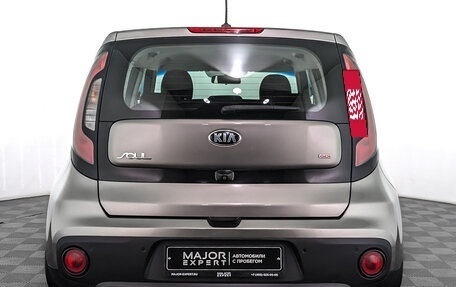 KIA Soul II рестайлинг, 2017 год, 1 355 000 рублей, 6 фотография