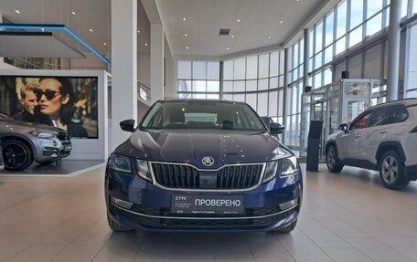 Skoda Octavia, 2017 год, 1 898 000 рублей, 2 фотография