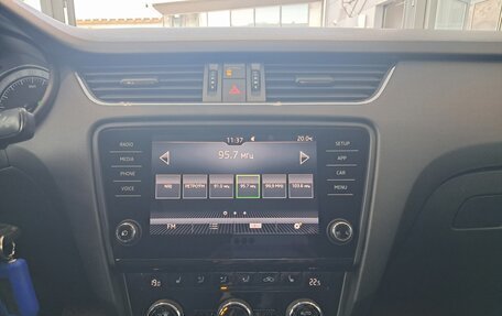 Skoda Octavia, 2017 год, 1 898 000 рублей, 18 фотография