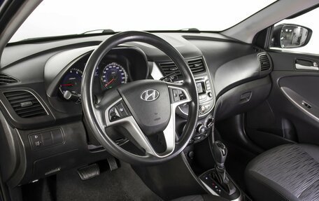 Hyundai Solaris II рестайлинг, 2014 год, 979 500 рублей, 18 фотография
