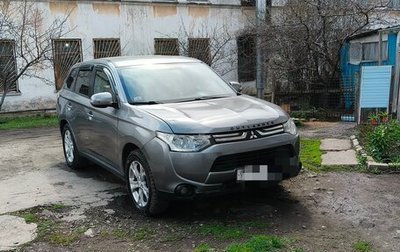 Mitsubishi Outlander III рестайлинг 3, 2013 год, 1 300 000 рублей, 1 фотография