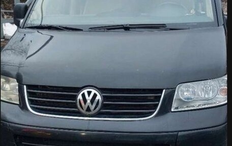 Volkswagen Multivan T5, 2005 год, 1 180 000 рублей, 1 фотография