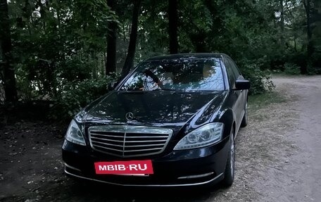Mercedes-Benz S-Класс, 2009 год, 1 300 000 рублей, 3 фотография