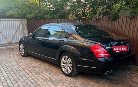 Mercedes-Benz S-Класс, 2009 год, 1 300 000 рублей, 2 фотография