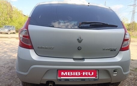 Renault Sandero I, 2013 год, 590 000 рублей, 2 фотография