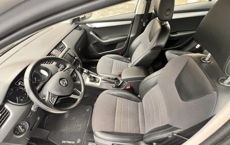 Skoda Octavia, 2017 год, 1 900 000 рублей, 9 фотография