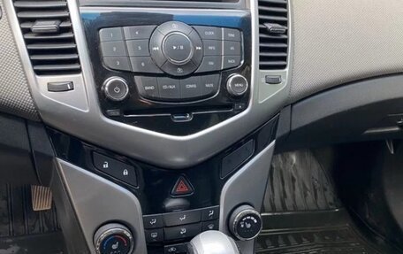 Chevrolet Cruze II, 2012 год, 700 000 рублей, 4 фотография