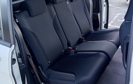 Honda Freed I, 2011 год, 1 390 000 рублей, 8 фотография
