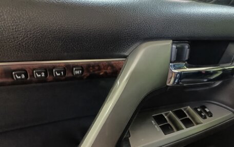 Toyota Land Cruiser 200, 2012 год, 3 390 000 рублей, 11 фотография