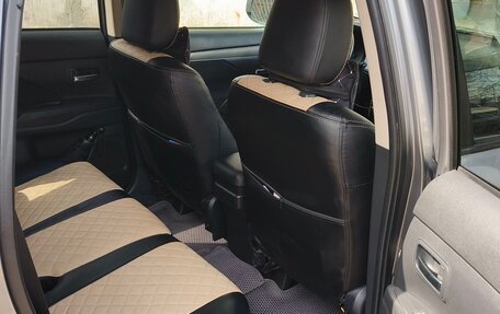 Mitsubishi Outlander III рестайлинг 3, 2013 год, 1 300 000 рублей, 6 фотография