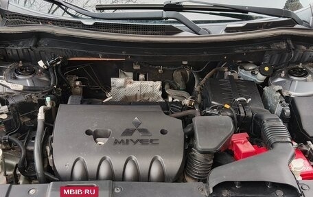 Mitsubishi Outlander III рестайлинг 3, 2013 год, 1 300 000 рублей, 3 фотография
