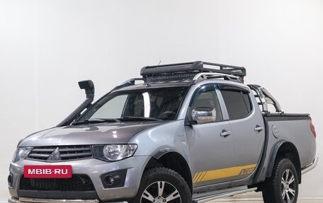Mitsubishi L200 IV рестайлинг, 2013 год, 1 549 000 рублей, 3 фотография