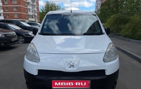 Peugeot Partner II рестайлинг 2, 2012 год, 599 999 рублей, 2 фотография