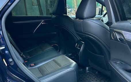 Lexus RX IV рестайлинг, 2018 год, 4 400 000 рублей, 12 фотография