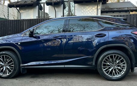 Lexus RX IV рестайлинг, 2018 год, 4 400 000 рублей, 11 фотография