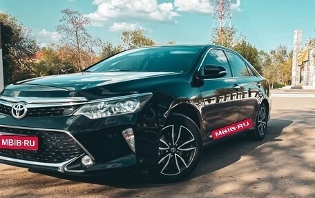 Toyota Camry, 2017 год, 2 700 000 рублей, 1 фотография