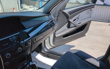 BMW 5 серия, 2008 год, 1 430 000 рублей, 16 фотография