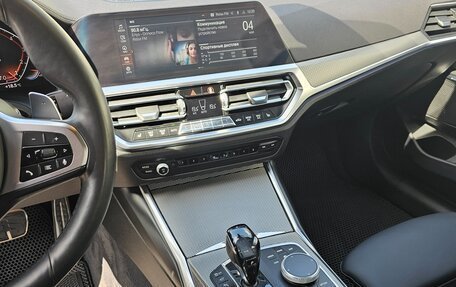 BMW 3 серия, 2019 год, 3 100 000 рублей, 15 фотография
