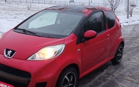 Peugeot 107 I рестайлинг, 2007 год, 240 000 рублей, 2 фотография