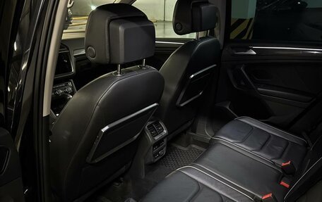 Volkswagen Tiguan II, 2018 год, 3 100 000 рублей, 13 фотография
