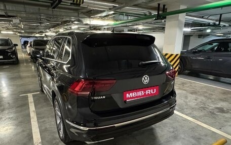 Volkswagen Tiguan II, 2018 год, 3 100 000 рублей, 10 фотография