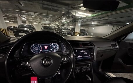 Volkswagen Tiguan II, 2018 год, 3 100 000 рублей, 17 фотография