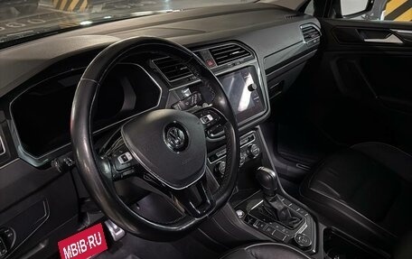 Volkswagen Tiguan II, 2018 год, 3 100 000 рублей, 16 фотография