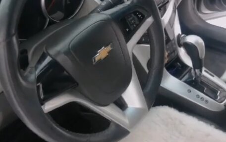 Chevrolet Cruze II, 2009 год, 570 000 рублей, 4 фотография