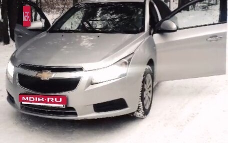 Chevrolet Cruze II, 2009 год, 570 000 рублей, 2 фотография