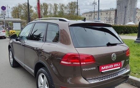 Volkswagen Touareg III, 2011 год, 2 100 000 рублей, 4 фотография
