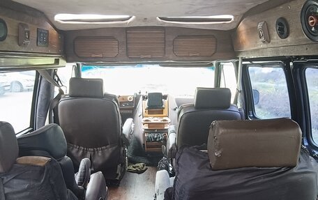 GMC Vandura, 1992 год, 1 450 000 рублей, 22 фотография