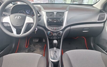 Hyundai Solaris II рестайлинг, 2012 год, 740 000 рублей, 9 фотография