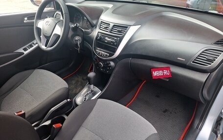 Hyundai Solaris II рестайлинг, 2012 год, 740 000 рублей, 11 фотография