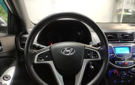 Hyundai Solaris II рестайлинг, 2012 год, 890 000 рублей, 7 фотография