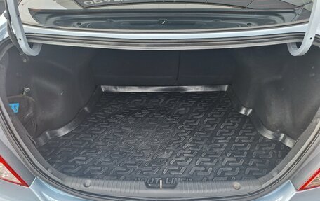 Hyundai Solaris II рестайлинг, 2012 год, 740 000 рублей, 16 фотография