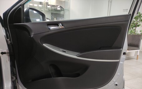 Hyundai Solaris II рестайлинг, 2012 год, 890 000 рублей, 16 фотография