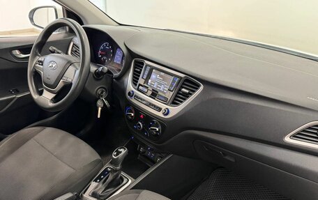 Hyundai Solaris II рестайлинг, 2017 год, 1 095 000 рублей, 13 фотография