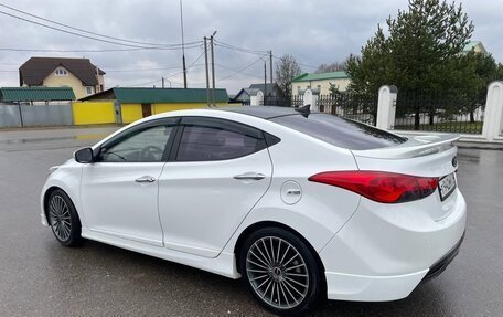Hyundai Avante, 2012 год, 920 000 рублей, 3 фотография
