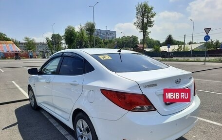 Hyundai Solaris II рестайлинг, 2015 год, 1 170 000 рублей, 3 фотография
