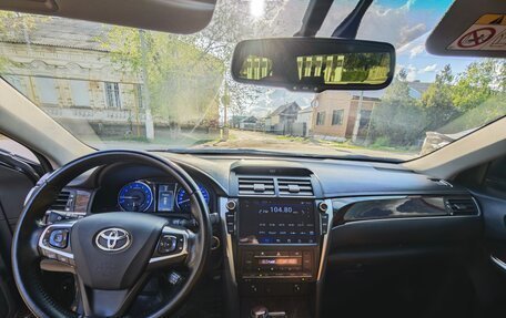 Toyota Camry, 2017 год, 2 700 000 рублей, 7 фотография