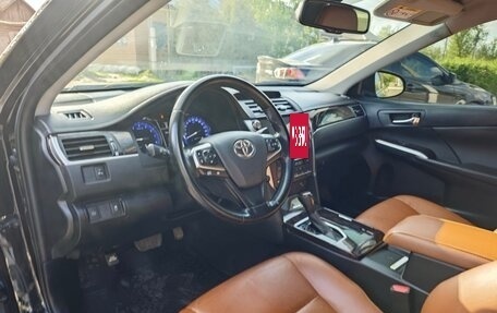 Toyota Camry, 2017 год, 2 700 000 рублей, 8 фотография