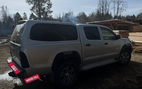 Toyota Hilux VII, 2011 год, 2 050 000 рублей, 1 фотография