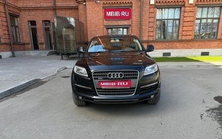 Audi Q7, 2006 год, 1 040 000 рублей, 2 фотография