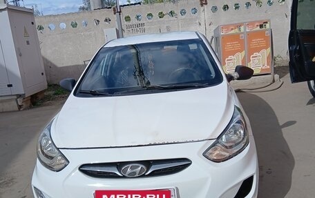 Hyundai Solaris II рестайлинг, 2014 год, 740 000 рублей, 8 фотография