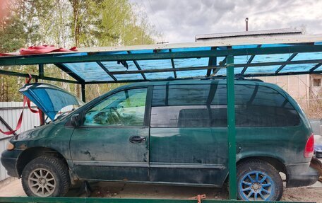 Plymouth Voyager III, 1995 год, 200 000 рублей, 5 фотография