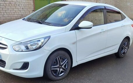 Hyundai Solaris II рестайлинг, 2011 год, 685 000 рублей, 7 фотография